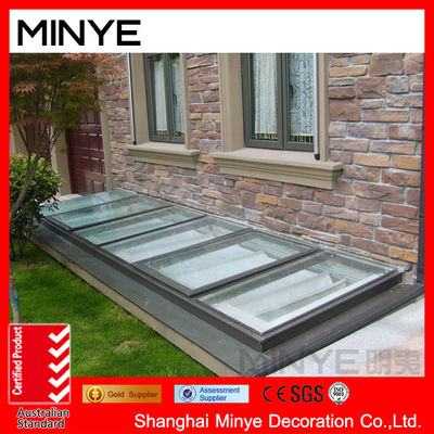 FiberGlass Screen Netting Material Skylight with 3.0mm Profile Thickness and Chain Winder Open