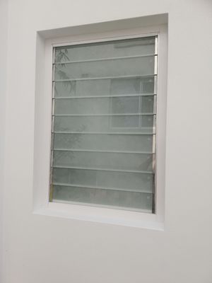 Customized Colors Plantation Shutters for Air Flow in Private Opened or Fixed Windows