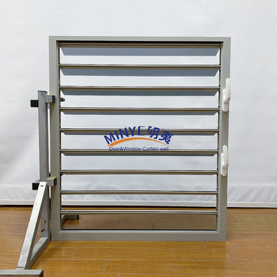 Ventilation Aluminum Glass Louvers Windows with Handle Lock Heat Insulating Advantage