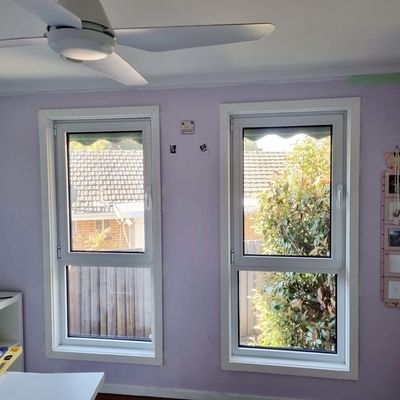 1.4mm Profile Thickness Casement Window Durable and Functional Design for Supermarket