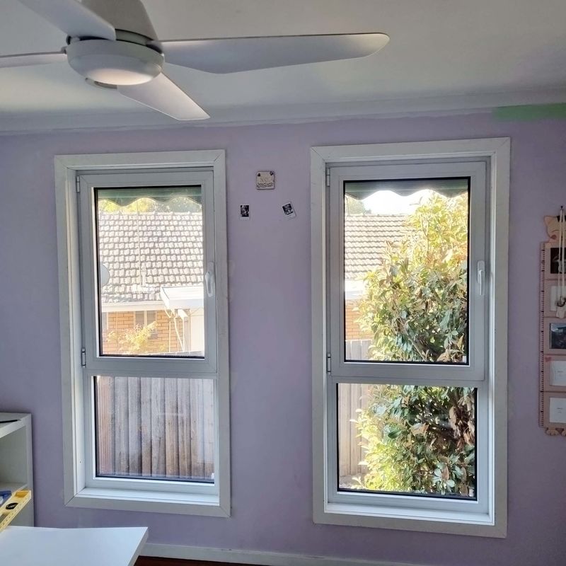 1.4mm Profile Thickness Casement Window Durable and Functional Design for Supermarket
